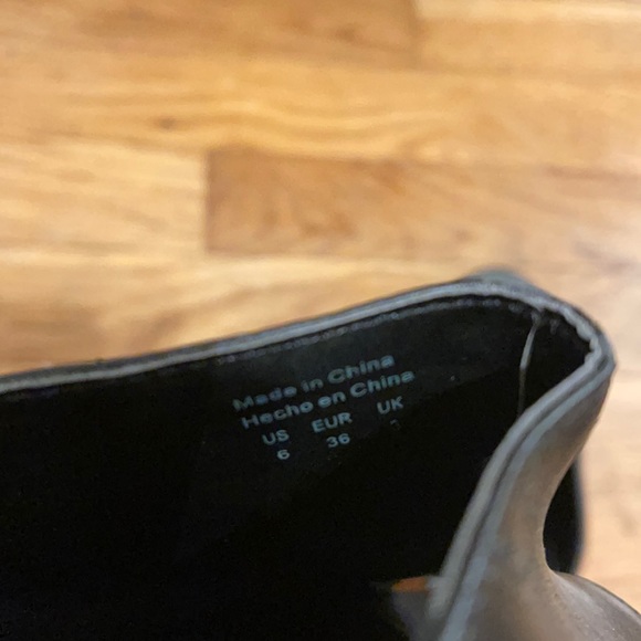 Heels - Picture 3 of 5